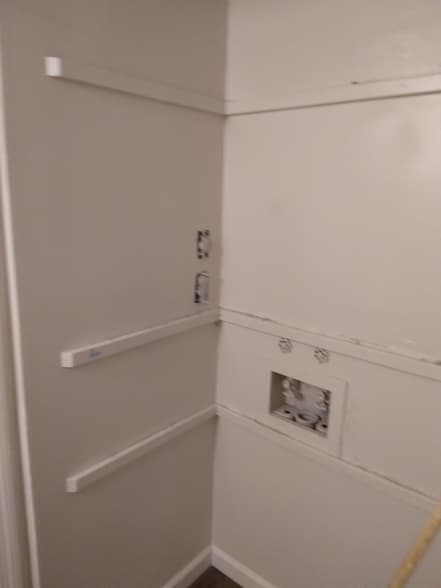 Building Photo - 2541 Myrtle Ave