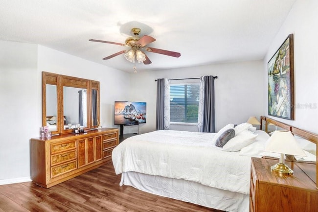 Building Photo - 8638 Hawbuck St