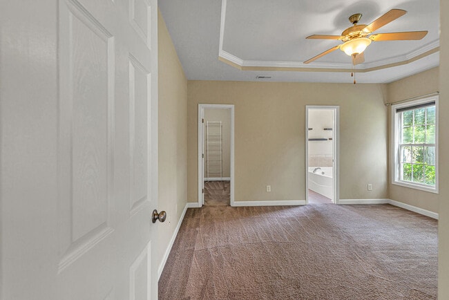 Building Photo - 238 Silver Hills Dr