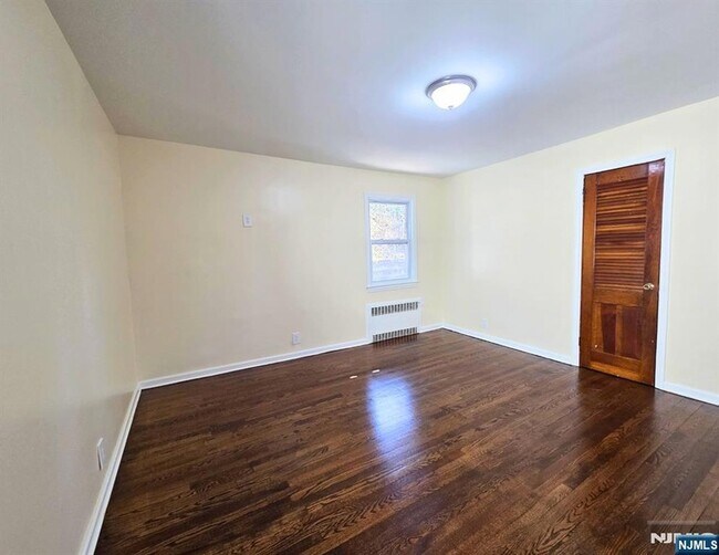 Building Photo - 118-120 Nolton Street Unit 1