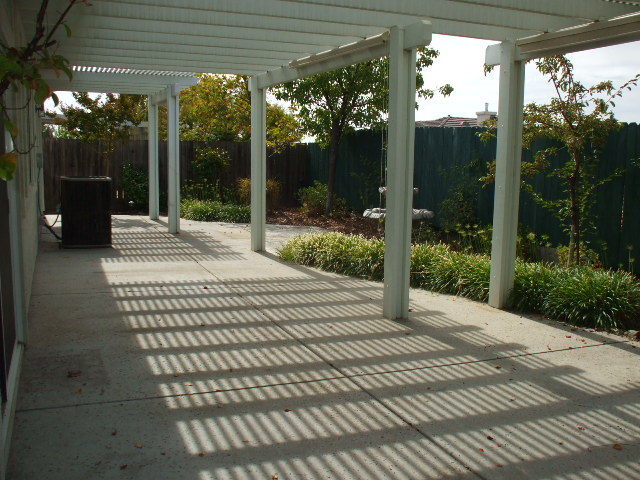 Building Photo - "Broadstone Beauty"