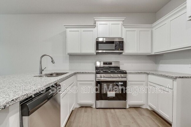 Building Photo - 11613 Mackenzie Wy