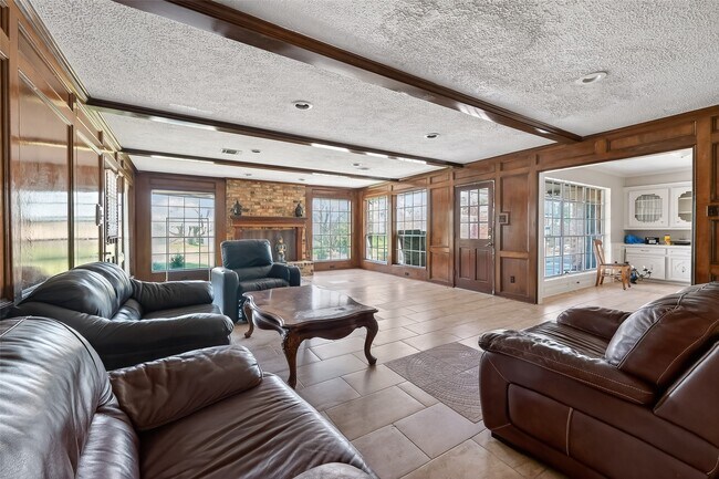 Building Photo - 11302 Hylander Dr