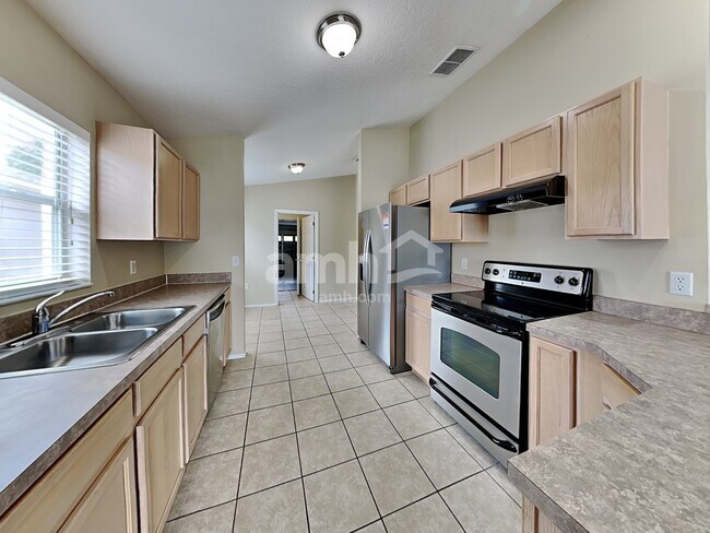 Building Photo - 2325 Ole Hickory Dr