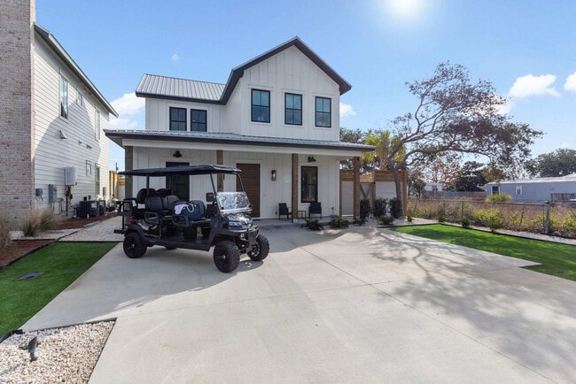 Building Photo - 218 George C Wallace Blvd