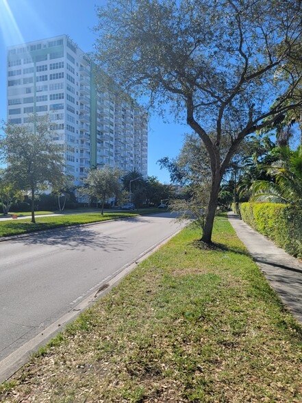 Building Photo - 2005 Sans Souci Blvd