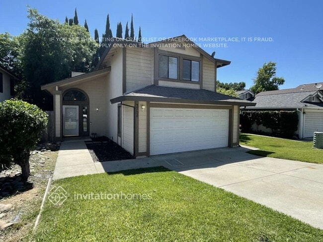 Building Photo - 3704 Pinehill Way