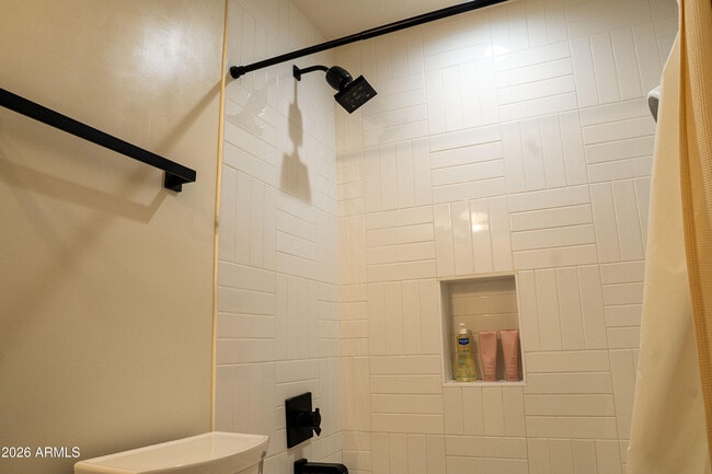 Building Photo - 8701 E Chaparral Rd