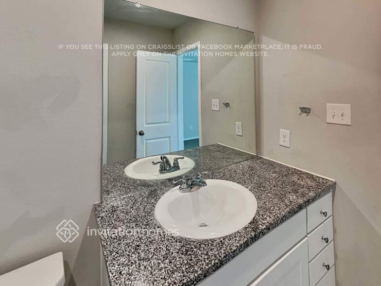 Building Photo - 5713 Verracio Ct