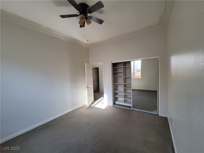 Building Photo - 9338 Wilderness Glen Ave