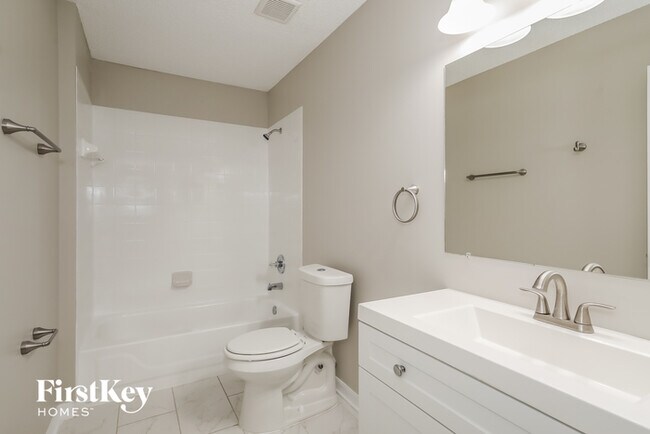 Building Photo - 3046 Wavering Ln