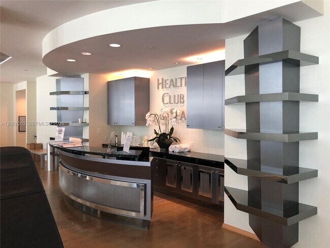 Building Photo - 1331 Brickell Bay Dr