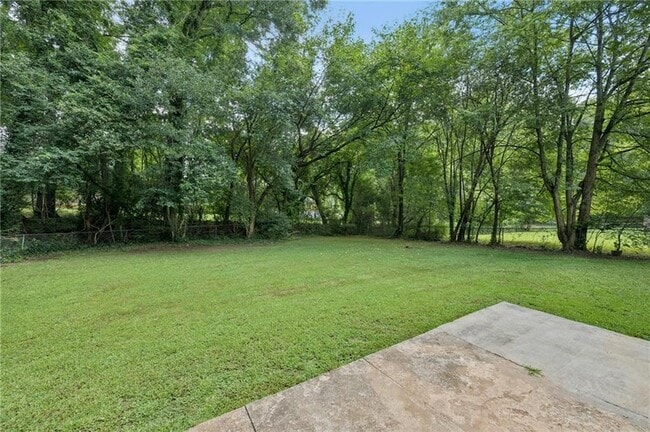 Building Photo - 3036 Will Rogers Pl SE