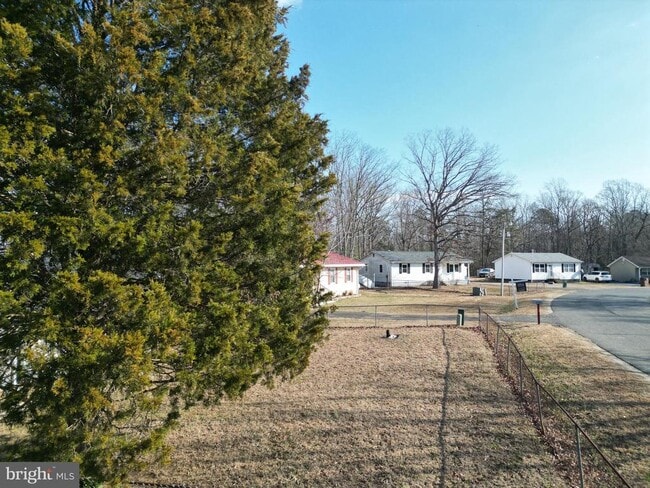 Building Photo - 40750 King Dr