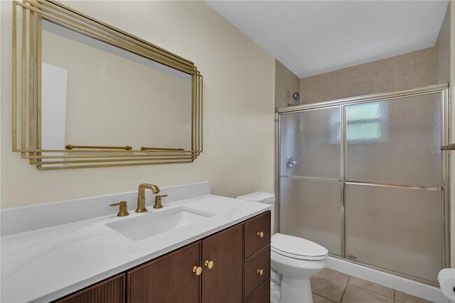 Building Photo - 10444 Kingbrook Ln
