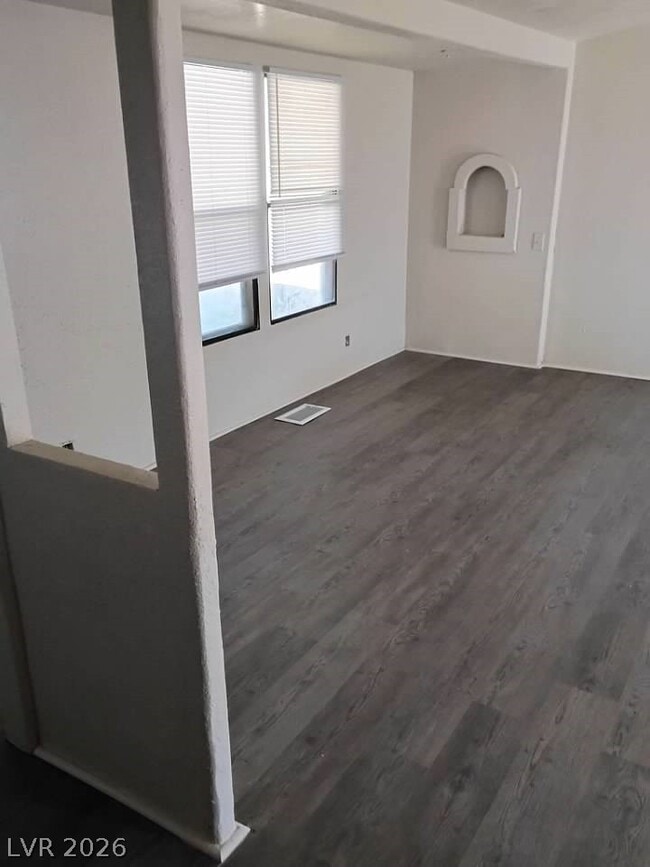 Building Photo - 5051 Sitka Ln