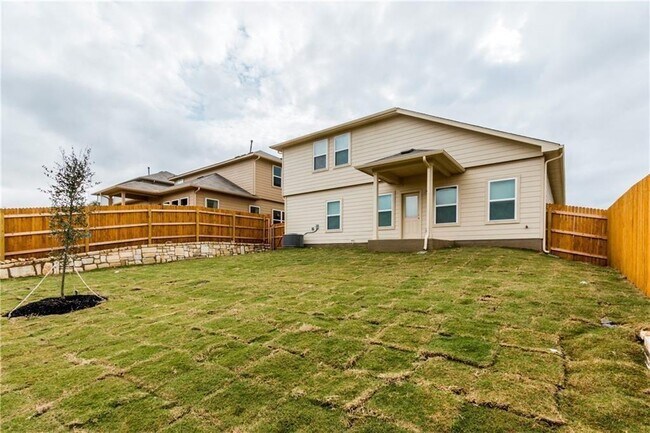 Building Photo - 6608 San Isidro Dr