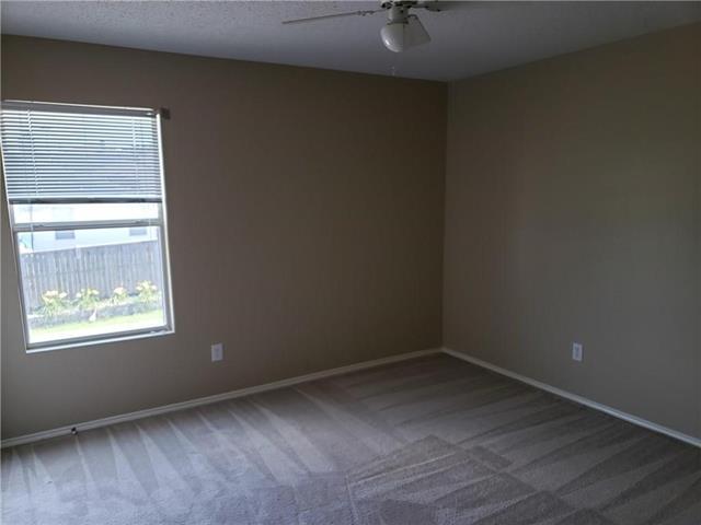 Building Photo - 2505 Lake Meadow Dr