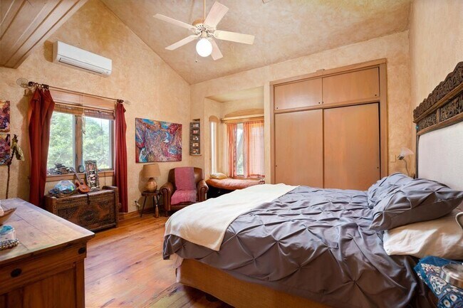 Building Photo - 5803 Rittenhouse Shore Dr