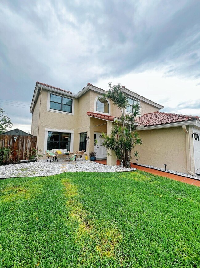 Primary Photo - 9775 Arbor Meadow Dr
