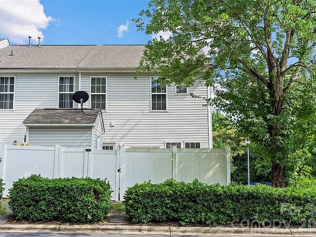 Building Photo - Earn Wealth While Leasing – Like a Homeowner – Lease to Own
