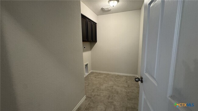 Building Photo - 406 Stonewall Ridge