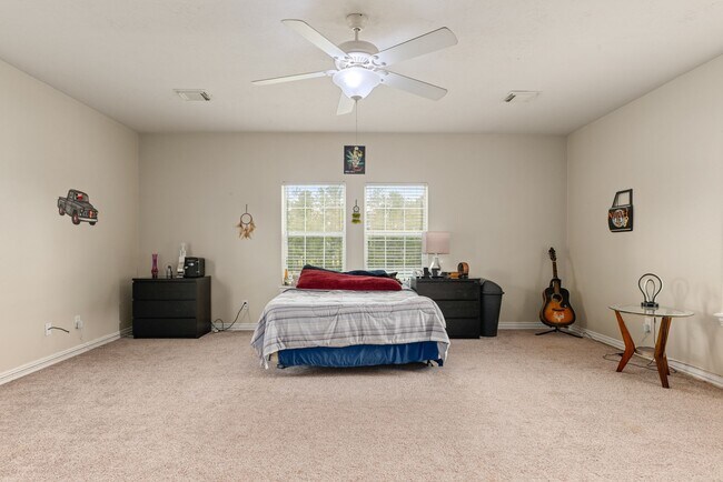Building Photo - 19509 Desna Dr
