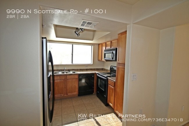 Building Photo - 9990 N Scottsdale Rd