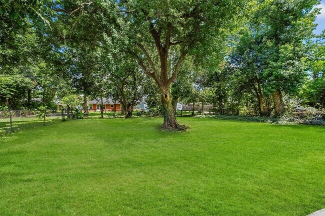 Building Photo - 4815 Arvilla Ln