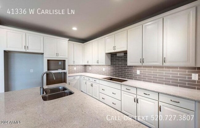 Building Photo - 41336 W Carlisle Ln