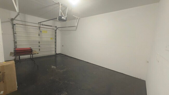 Building Photo - 1336 Olney Ave