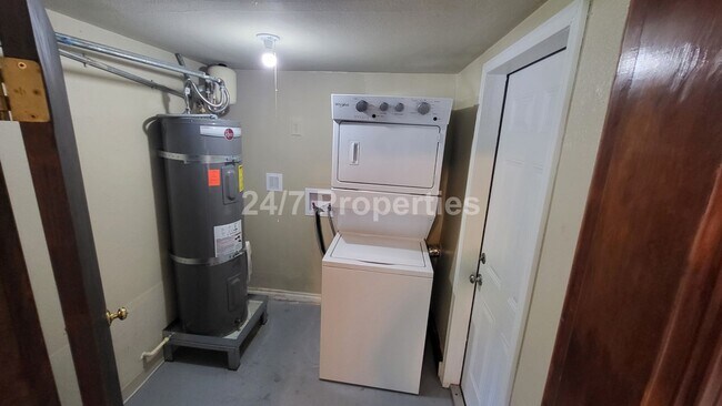 Building Photo - 2024-304MF