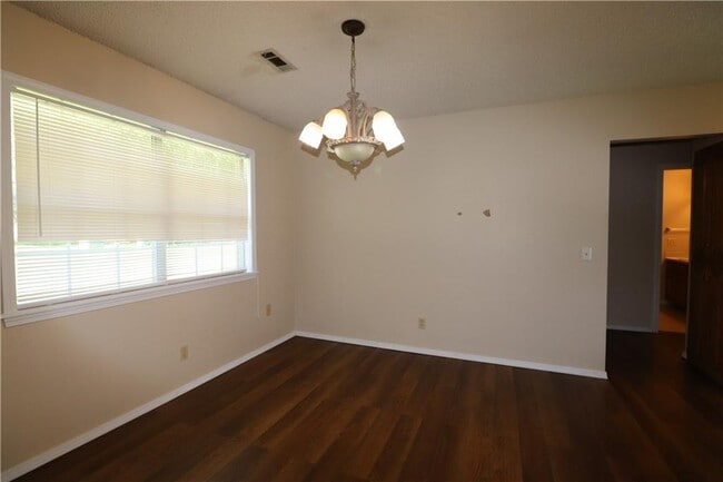 Building Photo - 3675 Mayes Ave