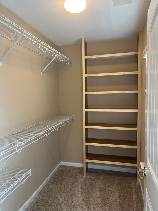 Building Photo - Lovely Home in Palmetto Pointe!-FREE Month Special!