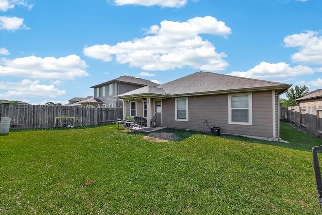 Building Photo - 18306 Pelham Holw Trl