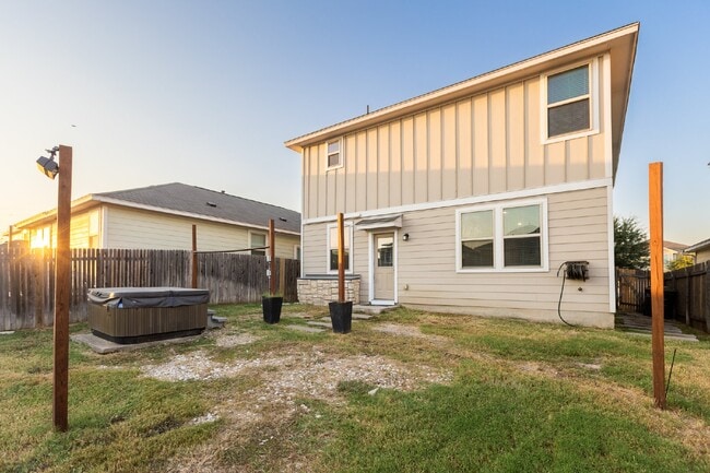 Building Photo - 4 Bedroom Home Available for September Move-In