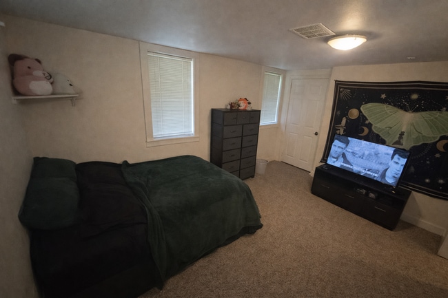 Building Photo - 1803 Hill St