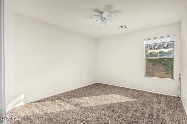 Building Photo - 16423 W Monroe St