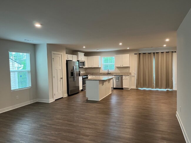 Building Photo - 2661 Thornton Grove Blvd