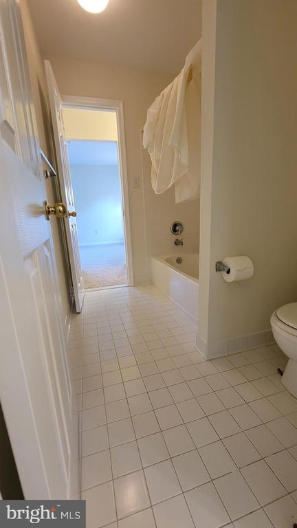 Building Photo - 13037 Town Commons Dr