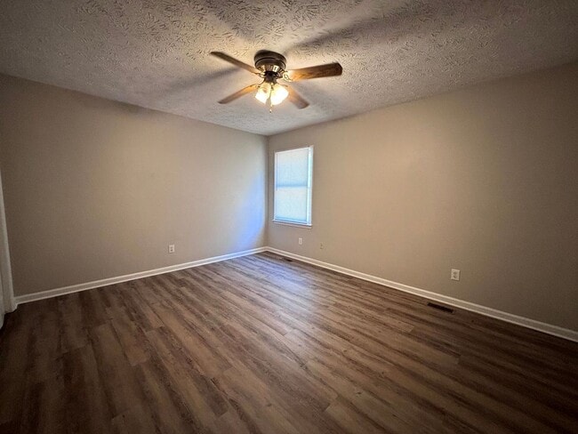 Building Photo - 2508 Lull Water Dr
