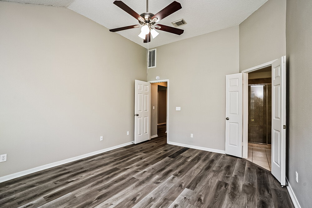 Building Photo - 3909 Spring Meadow Dr