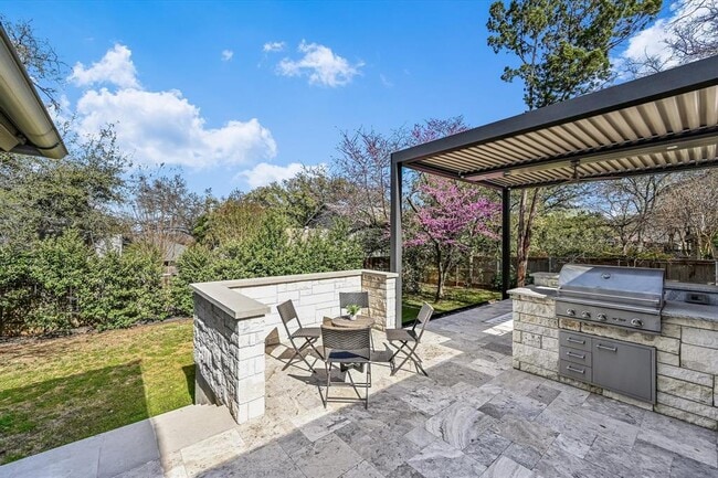 Building Photo - 3102 Foxfire Dr