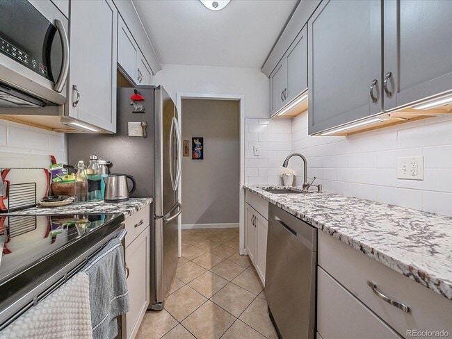 Building Photo - Condo 1Bed 1Bath - Long Realty and Property Management