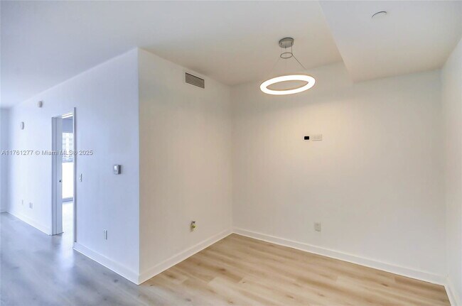 Building Photo - 4250 Biscayne Blvd