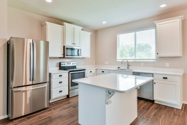 Building Photo - 7908 Spritsail Ln