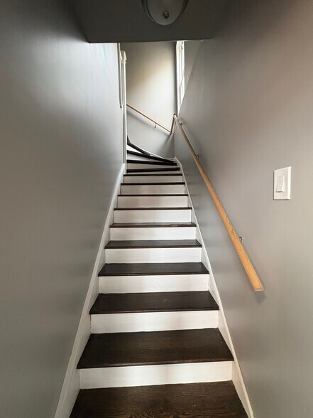 Building Photo - 7414 S Maryland Ave