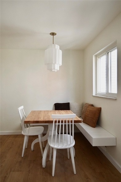 Building Photo - 422 Avery St