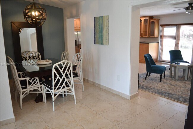 Building Photo - 3221 SW 93rd Pl