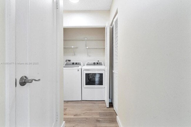Building Photo - 20937 Bay Ct
